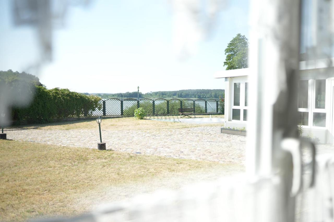 Black Tiger Seaside - Ferienwohnungen Direkt Am See Garden Экстерьер фото