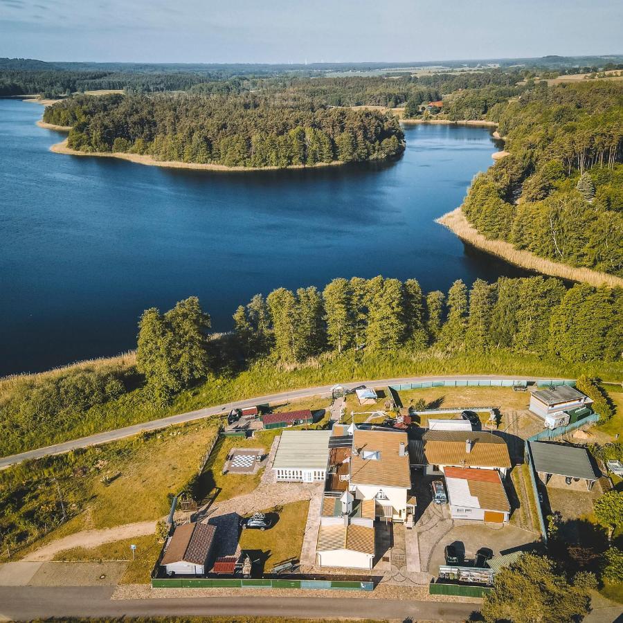 Black Tiger Seaside - Ferienwohnungen Direkt Am See Garden Экстерьер фото